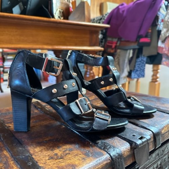 BCBGENERATION Generation Black Fizzy City Strappy Sandals – 7 - Picture 3 of 16